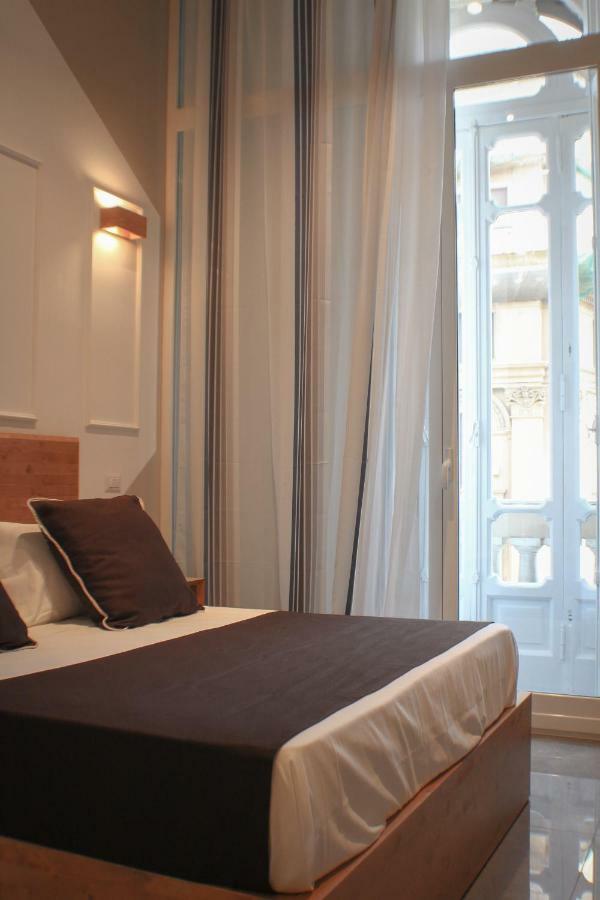 Hotel Be Italian Flat Piazza Bovio 22 Napoli Esterno foto