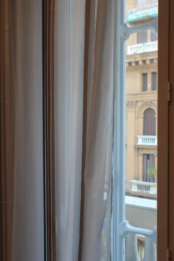 Hotel Be Italian Flat Piazza Bovio 22 Napoli Esterno foto